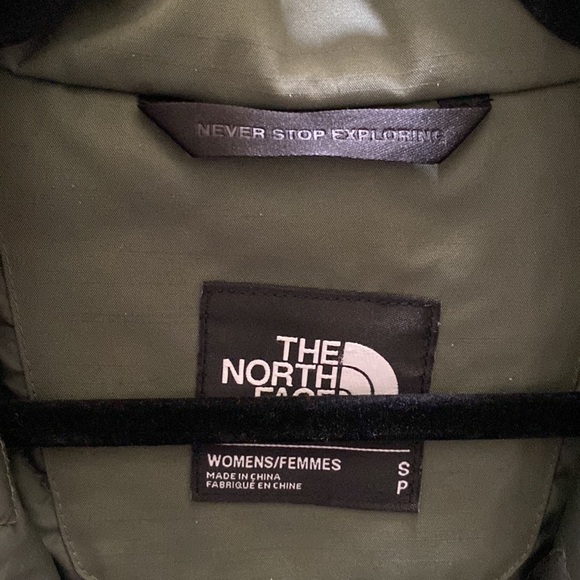 Northface hooded olive green jacket - Picture 3 of 4